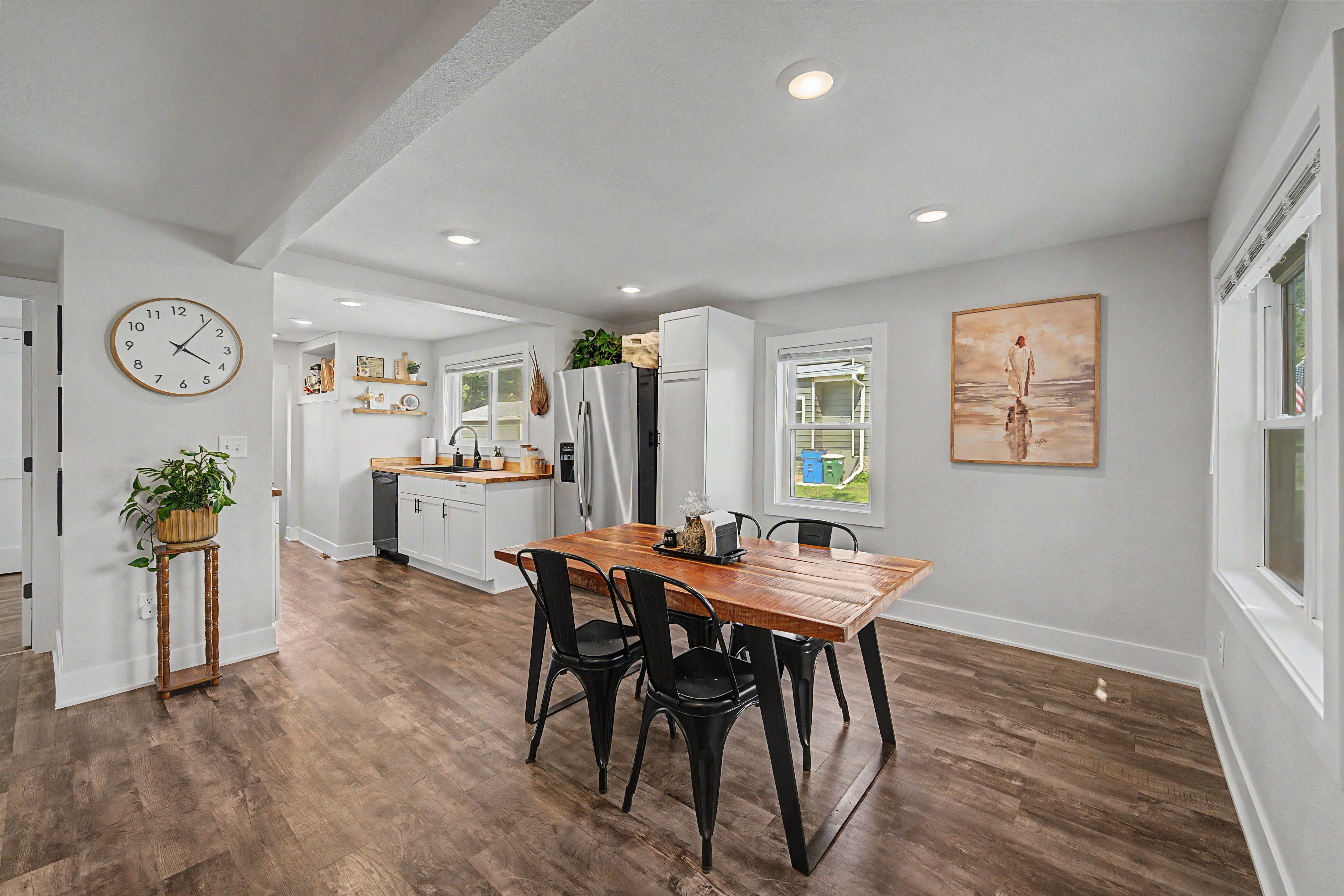 Listing Photo: 406 W Boston Ave, Indianola, IA 50125-6